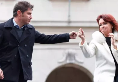 CRISTINA KIRCHNER CRITICÓ DURAMENTE A AXEL KICILLOF POR DESDOBLAR LAS ELECCIONES EN LA PROVINCIA DE BUENOS AIRES