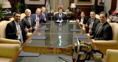 El Gobierno prepara una batería de denuncias contra el juez que frenó la reforma laboral