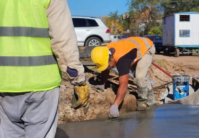 Villa Altabe: se ejecutan 20 cuadras de pavimento con obras de desagües e iluminación