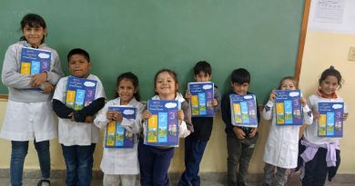 Educación fortalece la alfabetización con la segunda entrega de libros del Programa «Aprendo Leyendo»