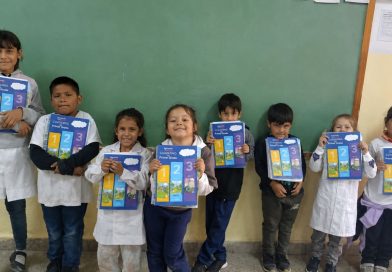Educación fortalece la alfabetización con la segunda entrega de libros del Programa «Aprendo Leyendo»