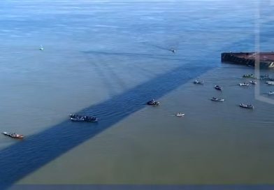 Pescadores se manifiestan en el río Paraná contra la veda extraordinaria
