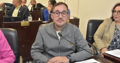 Pérez Pons denuncia una «maniobra para silenciar» al juez Lineras