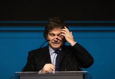 Una encuesta mostró que el rechazo a Milei supera por primera vez al voto antiperonista