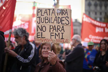 Megaoperativo policial en Congreso por la marcha de jubilados acompañada por la CGT