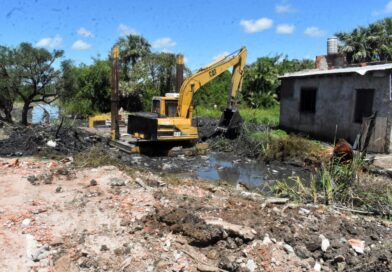 Vilelas: Vialidad Provincial desobstruye desagües para mitigar los efectos de El Niño Vilelas: Vialidad Provincial desobstruye desagües para mitigar los efectos de El Niño