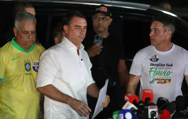 Con una carta divulgada en redes sociales, el partido de Flávio Bolsonaro reconoció la victoria de Lula da Silva