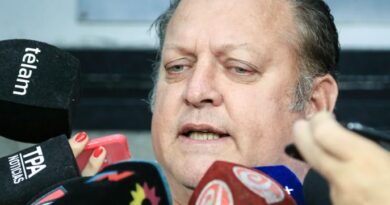 Pilotos cerraron paritaria trimestral de 16 puntos y detonaron el cepo salarial del Gobierno